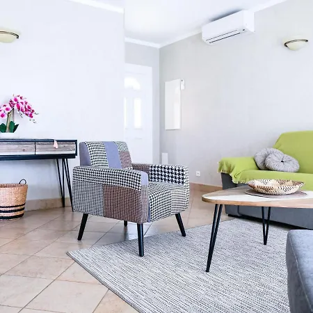 Villa Welcoming Villas With Swimming Pool Near Saint-florent On Cap Corse